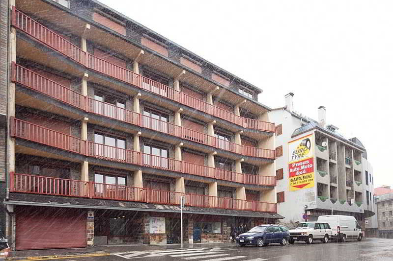 Kione Calgary Apartment Pas De La Casa Exterior photo